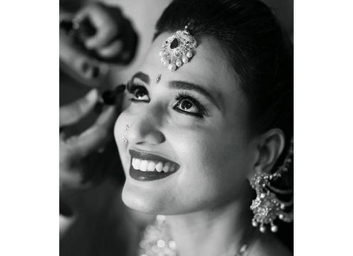 gallery image of Film, Celebrity and Wedding Makeup Artist Services up Studio 